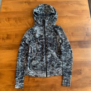 EUC Lululemon Scuba Jacket